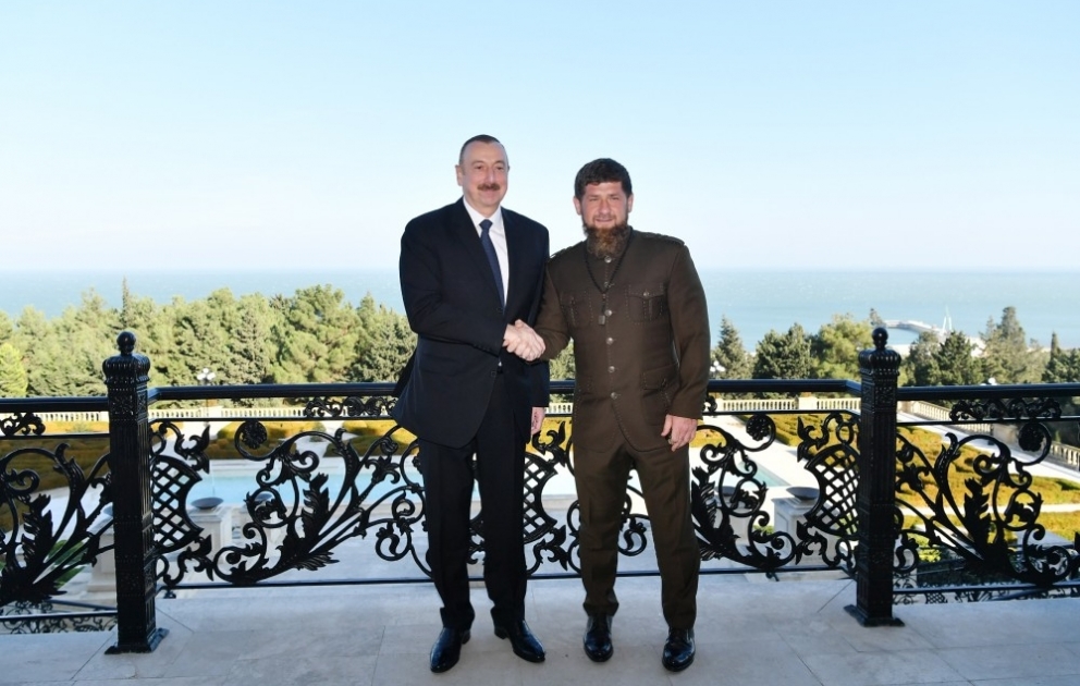 Le président Ilham Aliyev a reçu une délégation conduite par le chef de la République tchétchène
