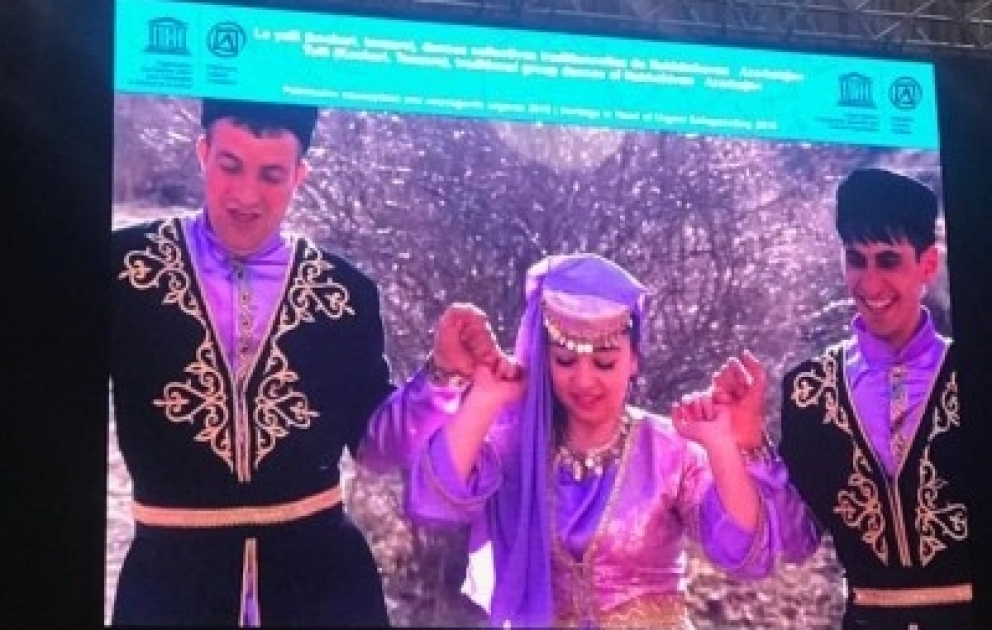 Le yalli (kochari, tenzere), danses collectives traditionnelles du Nakhtchivan, inscrit sur la Liste du patrimoine immatériel nécessitant une sauvegarde urgente