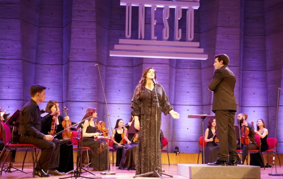 UNESCO-nun baş qərargahında TÜRKSOY-un 25 illik yubileyi münasibətilə konsert olub