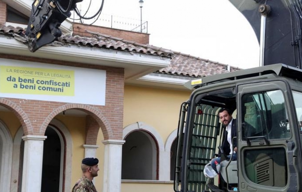 Italy's interior minister leads demolition of mafia villa