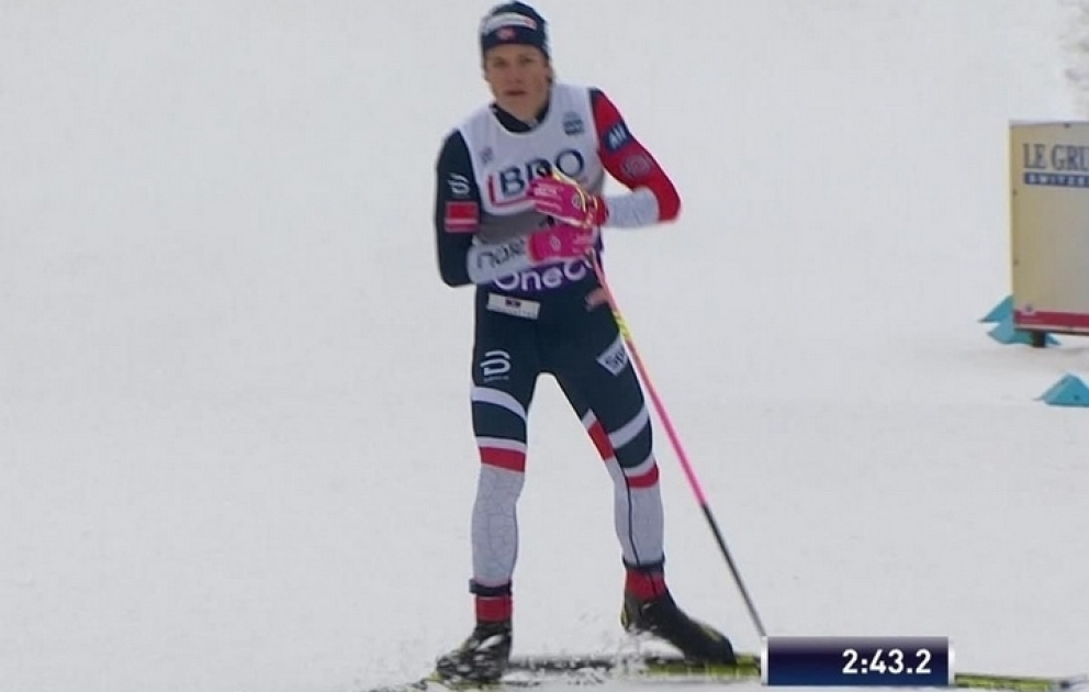 Norveçli xizəkçi finişə qədər çubuqsuz getdi