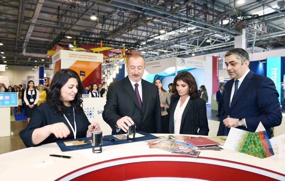 Azərbaycan Prezidenti İlham Əliyev “Bakutel-2018” sərgisi ilə tanış olub