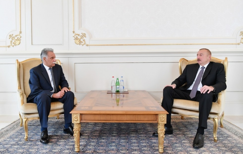 Präsident Ilham Aliyev empfängt Afghanistans Botschafter zur Entgegennahme seines Beglaubigungsschreibens
