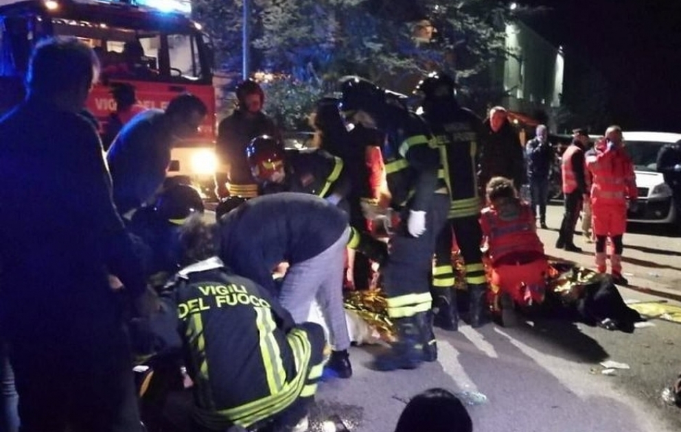 İtaliyada gecə klubunda basırıq zamanı 6 nəfər ölüb