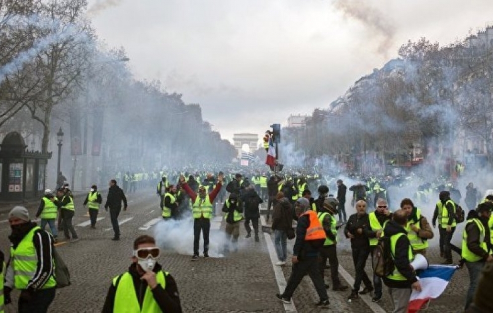 Neue Ausschreitungen in Paris - über 100 Festnahmen