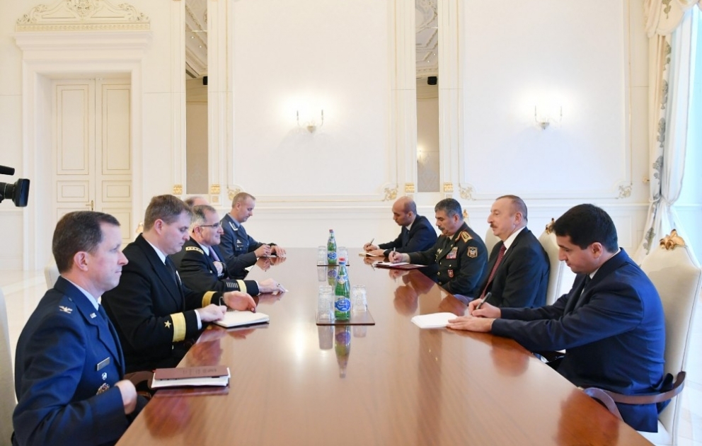 Staatspräsident Ilham Aliyev empfängt Nato-Delegation