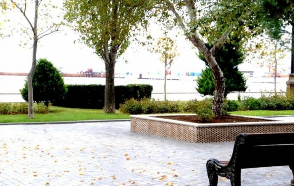 Bakıda 12 dərəcə isti olacaq