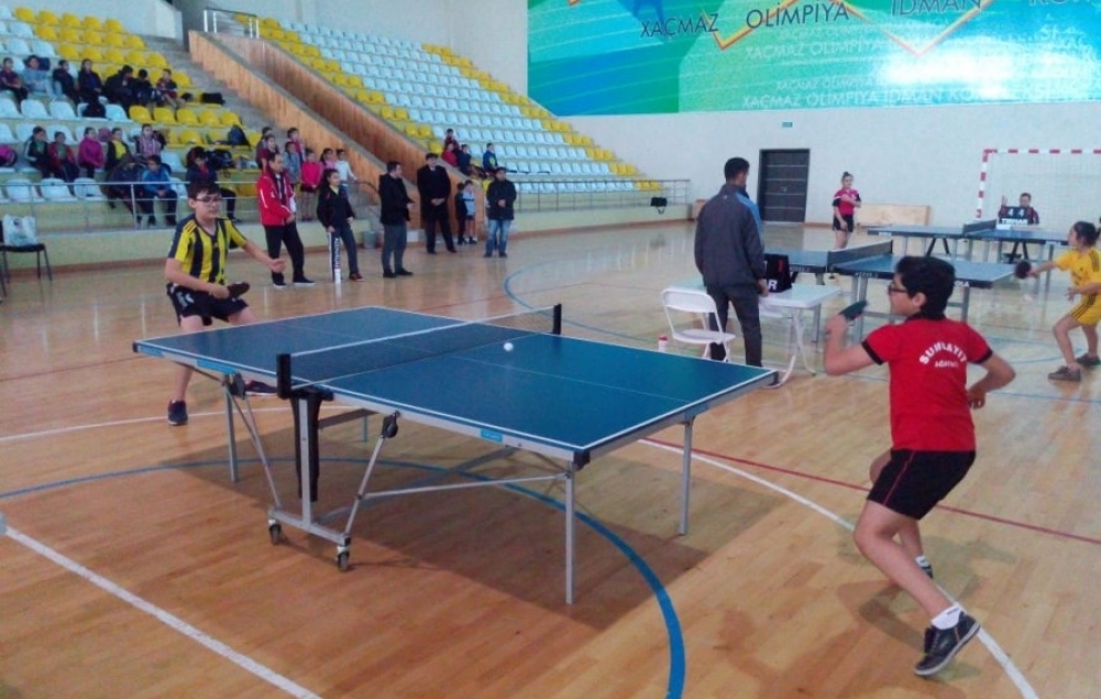 Stolüstü tennis üzrə respublika çempionatının finalında 80 idmançı mübarizə aparır