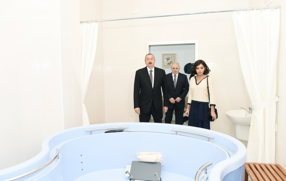President Ilham Aliyev viewed conditions created at newly-renovated Scientific-Research Medical Rehabilitation Institute in Baku