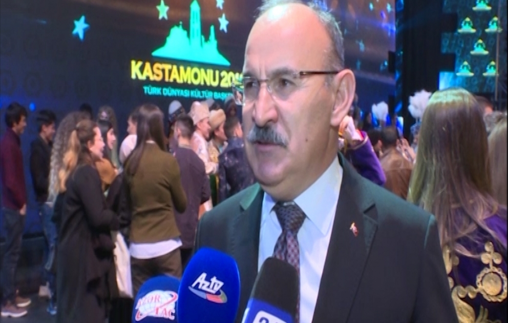 Kastamonu valisi: Nəsimi Türkiyədə də çox oxunan, sevilən, tanınan bir şairdir