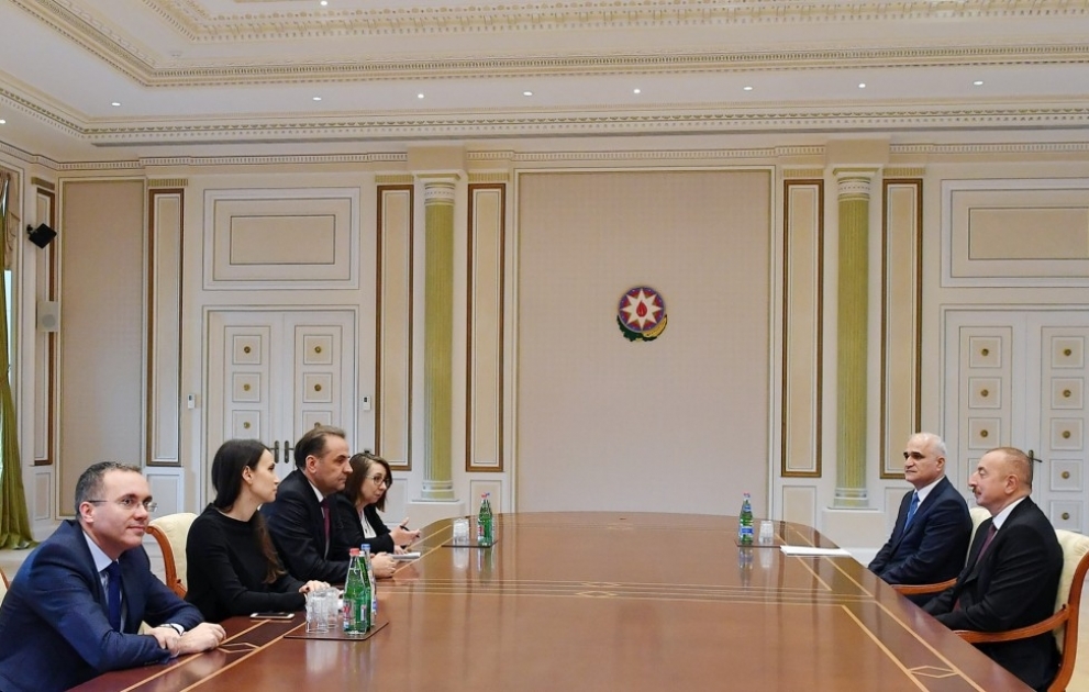 President Ilham Aliyev received delegation led by Serbian deputy prime minister