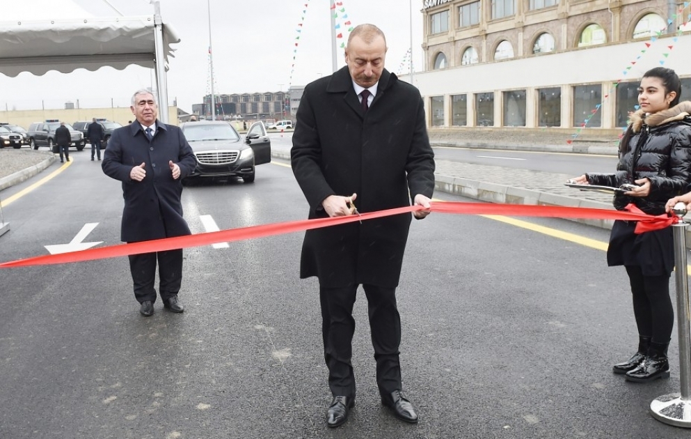 President Ilham Aliyev attended opening of newly-built road connecting Ziya Bunyadov avenue with Balakhani-Binagadi highway