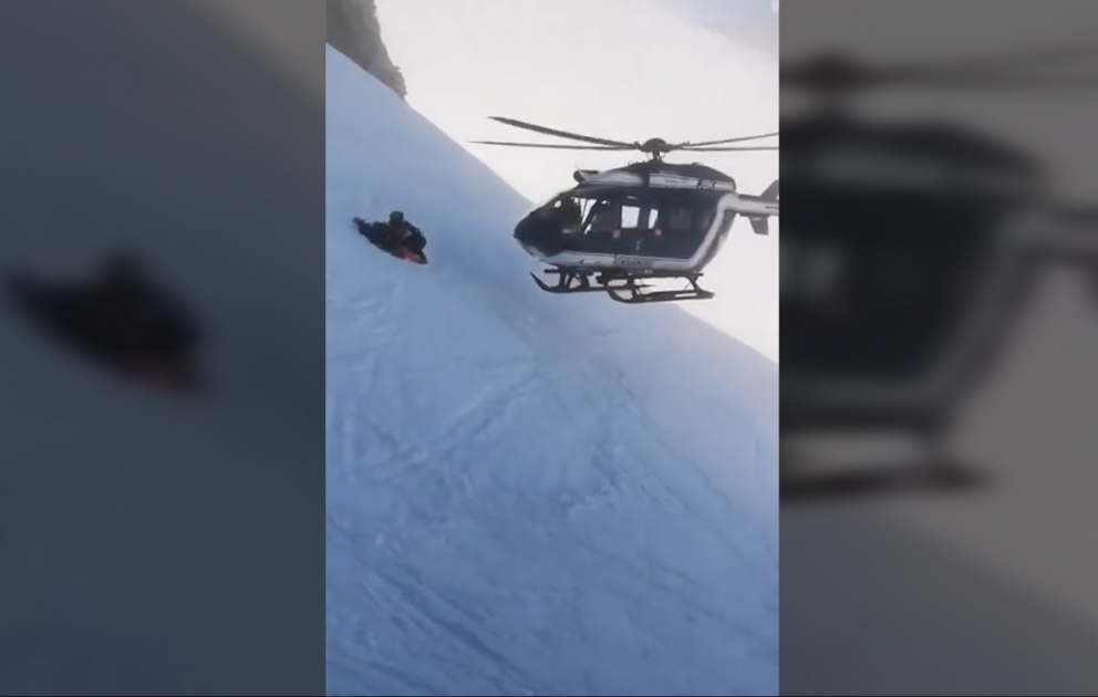 French Alps skiers rescued in dramatic helicopter manoeuvre