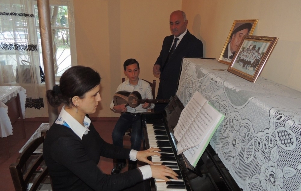 Azərbaycanda ilk kənd uşaq musiqi məktəbinin yaranmasından 50 il ötür
