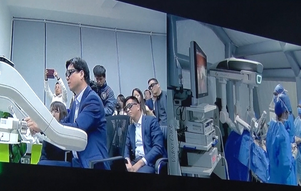 Les médecins chinois ont effectué pour la première fois une opération chirurgicale à l’aide des communications mobiles 5G