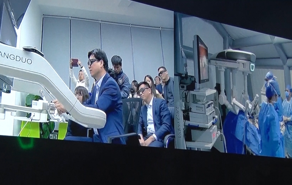 Chinese medical team completes 5G-enabled remote surgery test