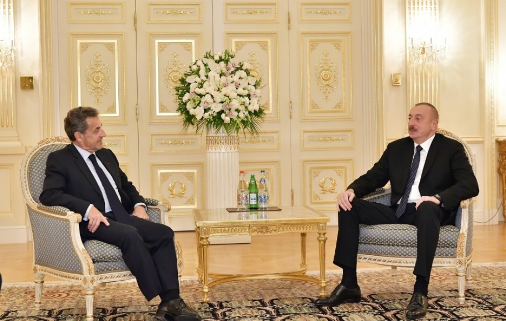 Prezident İlham Əliyev Fransanın sabiq Prezidenti Nikola Sarkozi ilə görüşüb