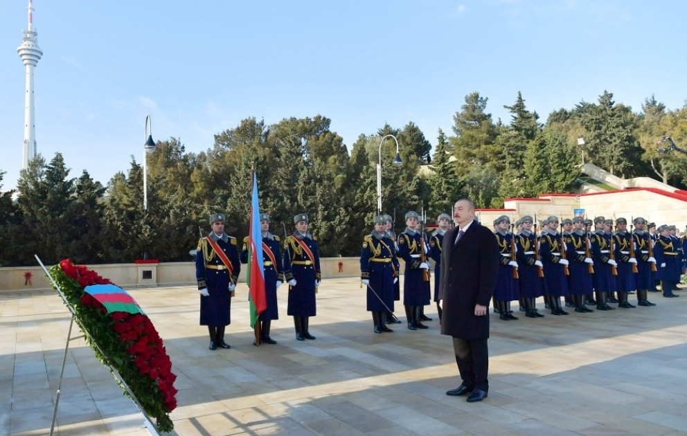 Die 20. Januartragödie jährt sich zum neunundzwanzigsten Male 
Staatspräsident Ilham Aliyev ehrt Gedenken der Opfer des blutigen 20. Januar