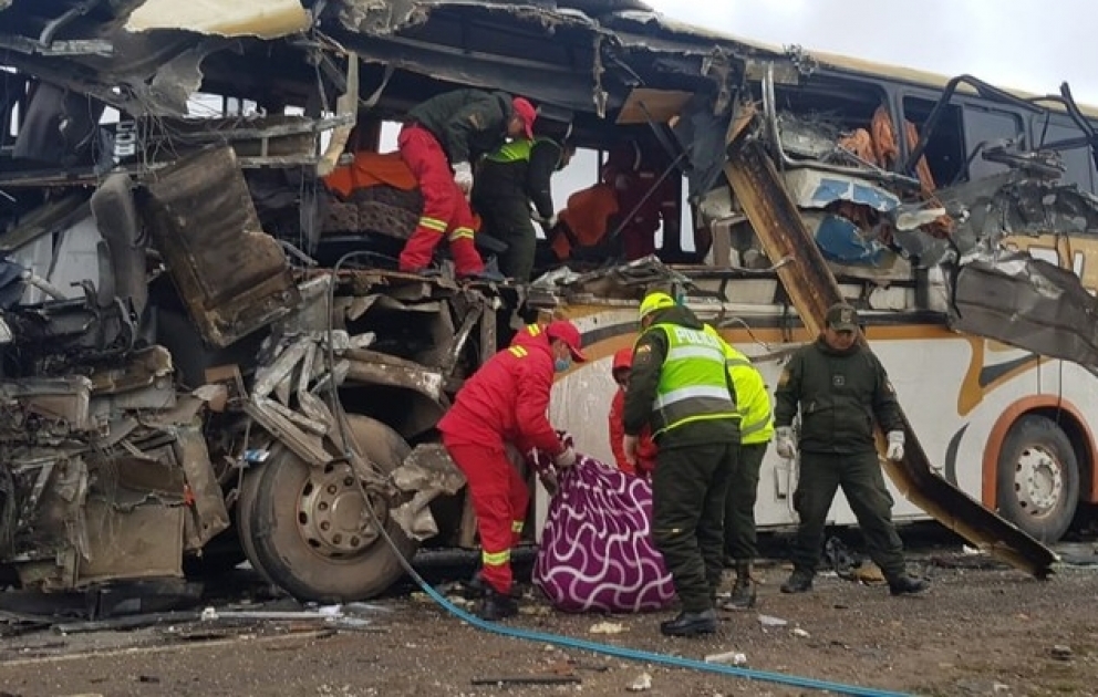 Boliviyada avtobusun dərəyə aşması nəticəsində azı 13 nəfər ölüb