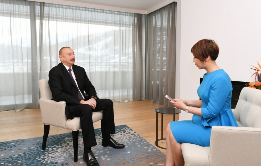 Davos: Präsident Ilham Aliyev gibt Interview für chinesischen Sender “CGTN“