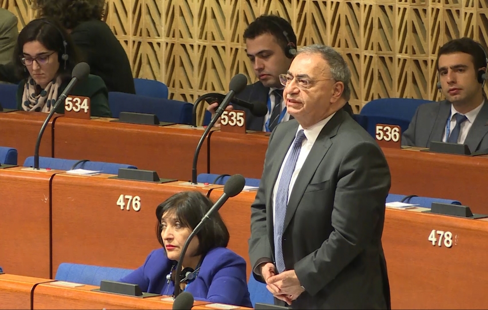 Azərbaycanlı deputat: Azərbaycanda 100 il əvvəl qadınlara səsvermə hüququ verilib
