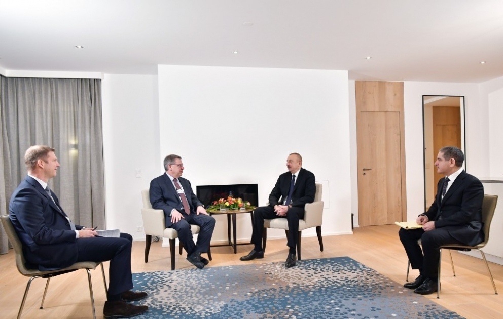 Le président Ilham Aliyev rencontre le PDG de The Boston Consulting Group à Davos