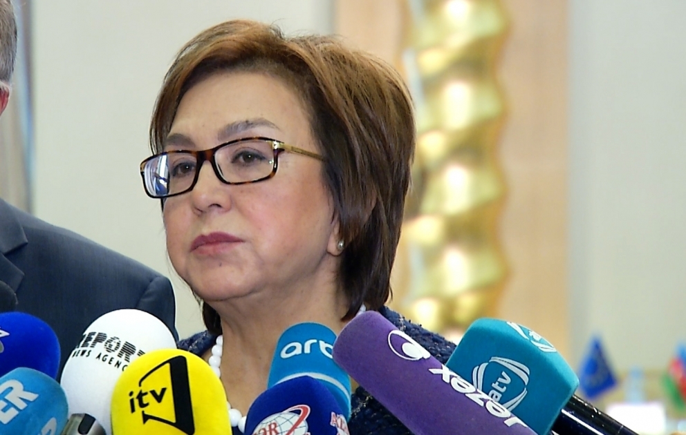 Peşəkar kadrları dövlət qulluğunda saxlamaq üçün addımlar atılmalıdır