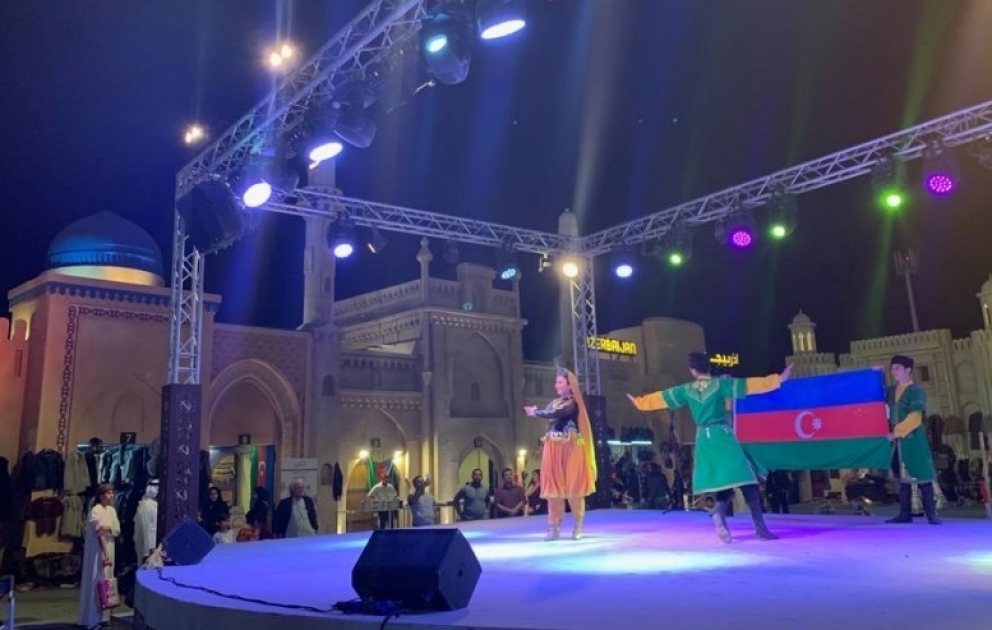 Azərbaycan rəqsləri Əbu-Dabidə festivalda təqdim olunub