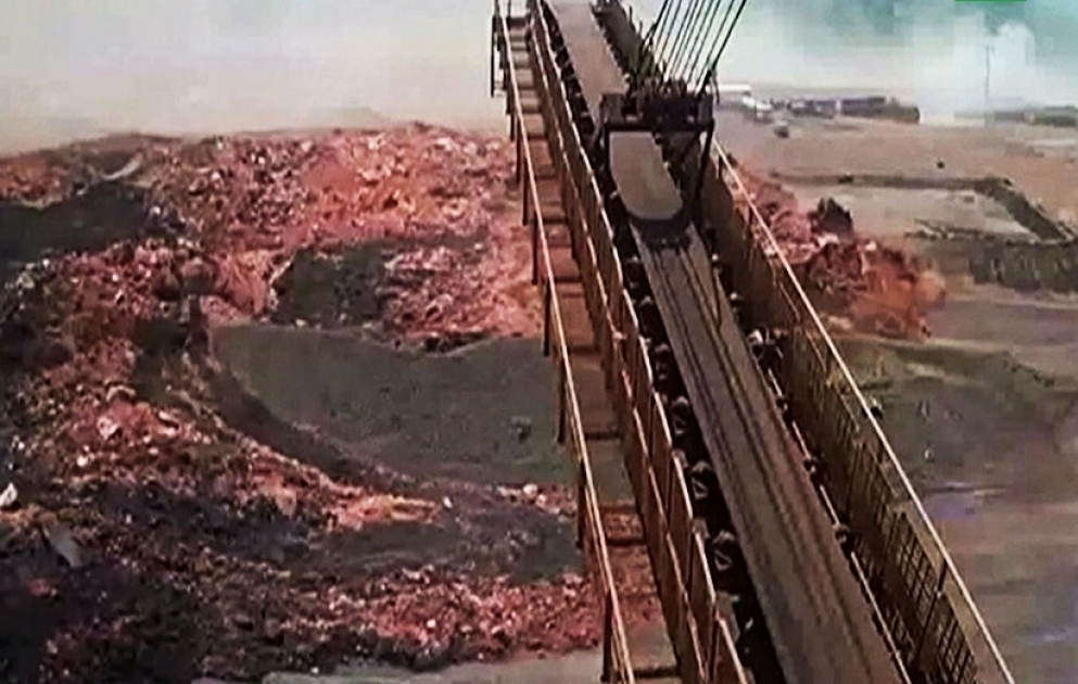 Braziliyada su bəndinin dağılma anı
