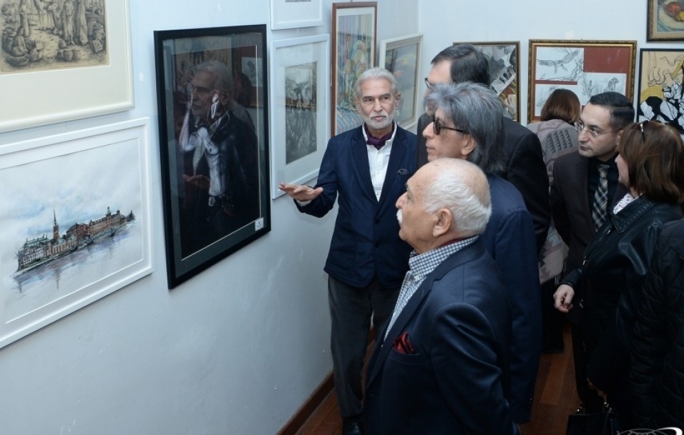 Rəssamlar İttifaqında gənc rəssamların əsərləri sərgilənir