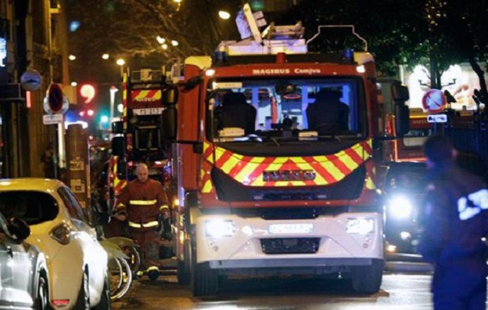 Violent incendie dans un immeuble résidentiel à Paris: déjà 7 morts
