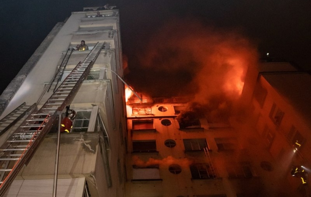 Parisdə 10 nəfərin həlak olduğu yanğından insanların təxliyyə anları