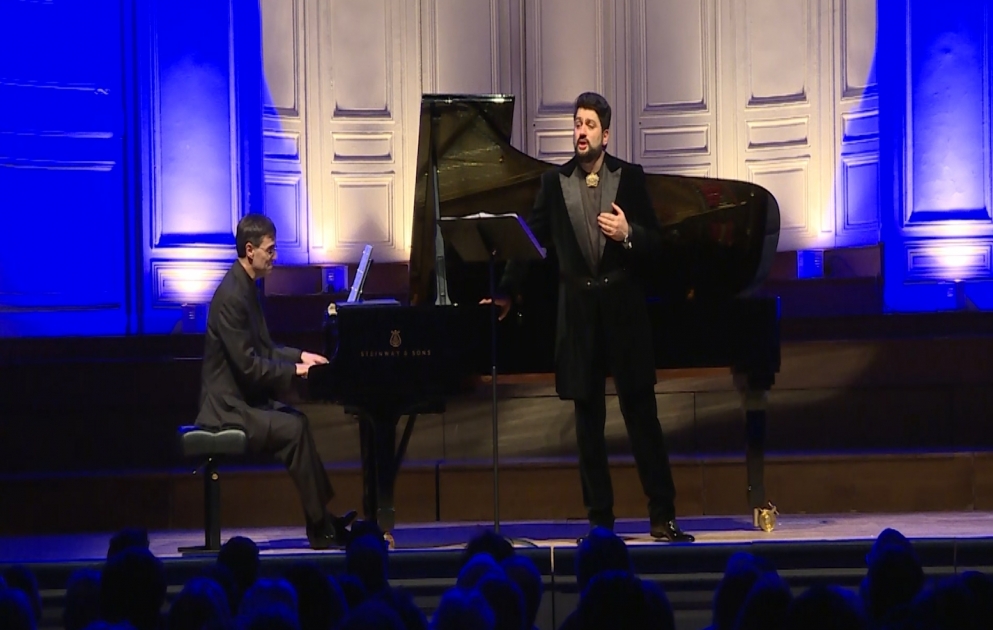 Xalq artisti Yusif Eyvazovun Parisdə solo konserti olub