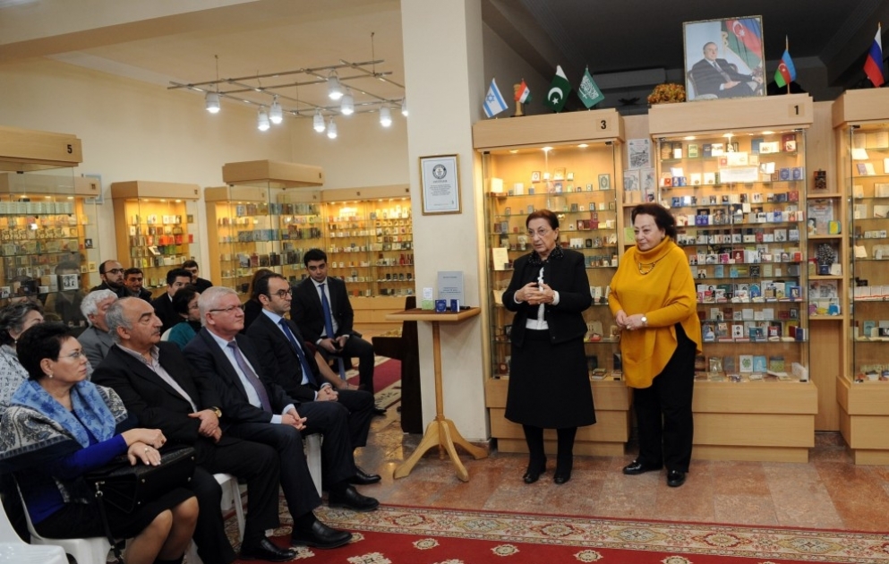 Les discours des députés azerbaïdjanais à la Douma d’Etat russe dans des livres miniatures
