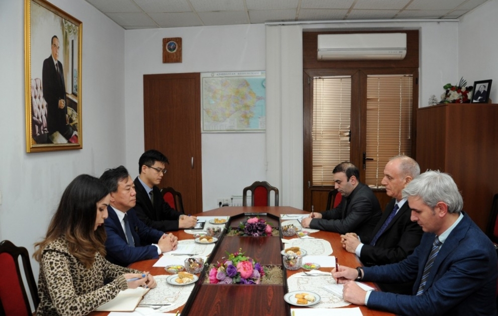 Südkoreanischer Botschafter besucht AZERTAC