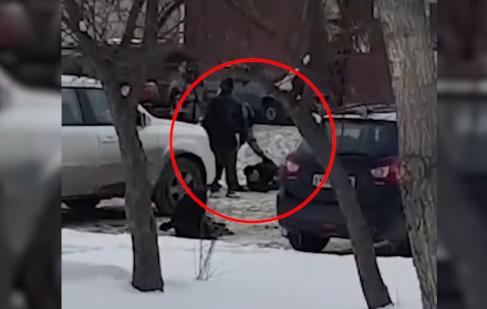 В Екатеринбурге ограбили китайца прямо на глазах у десятков очевидцев