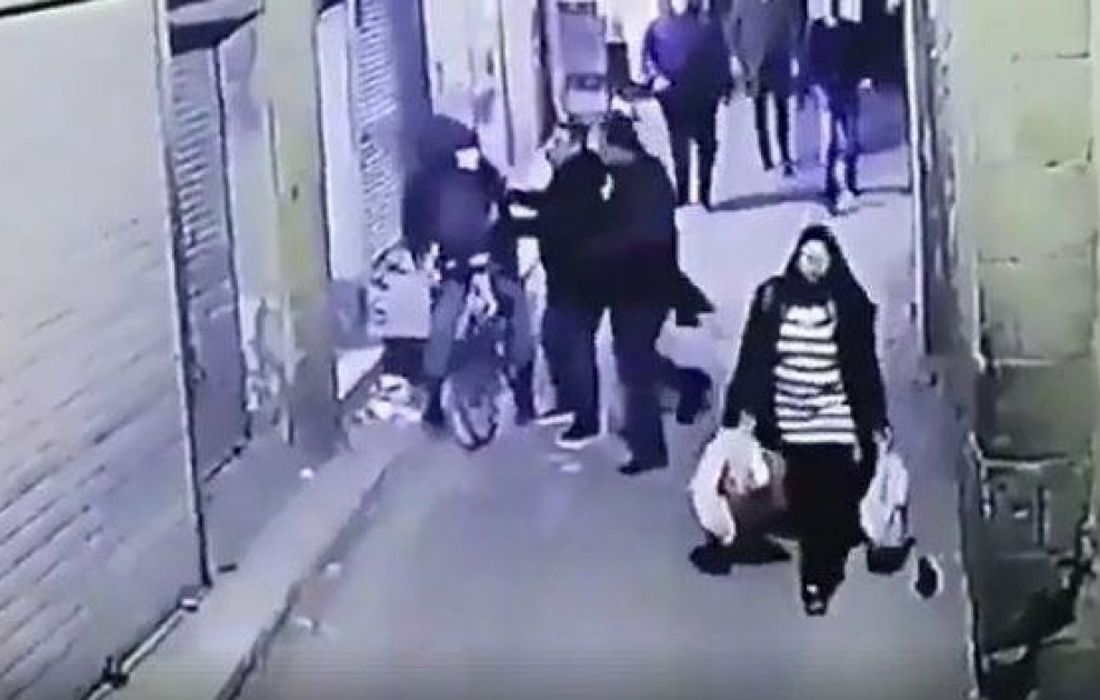 Qahirədə terrorçunun özünü partlatdığı an kameralara düşdü