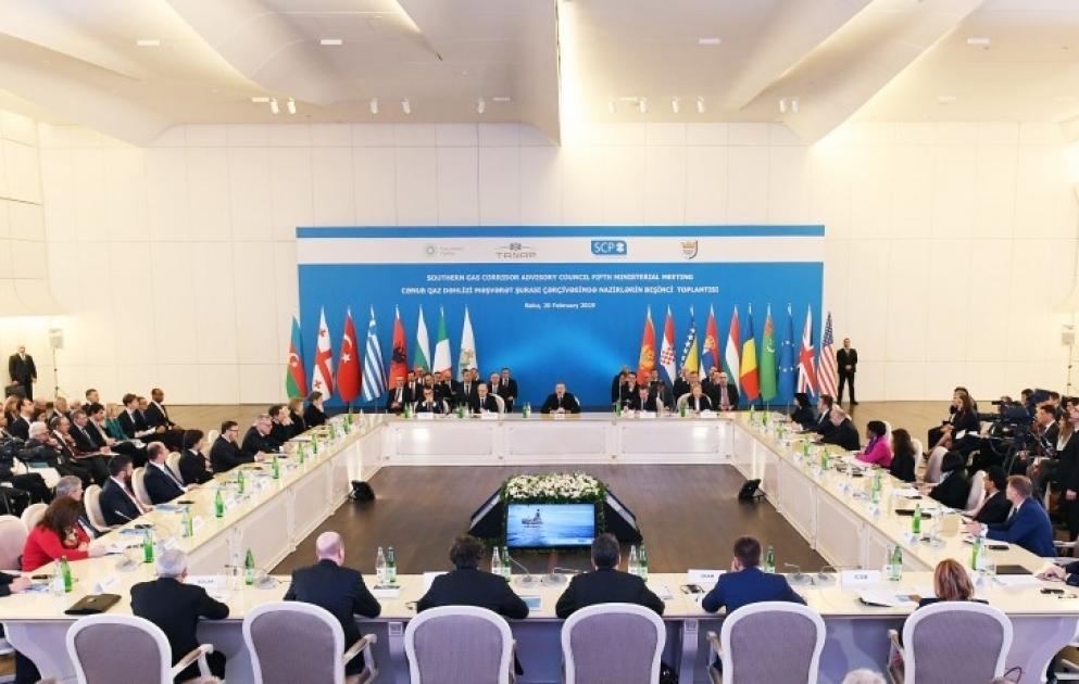 Bakıda Cənub Qaz Dəhlizi Məşvərət Şurası çərçivəsində nazirlərin beşinci toplantısı keçirilib 
Azərbaycan Prezidenti İlham Əliyev toplantıda iştirak edib