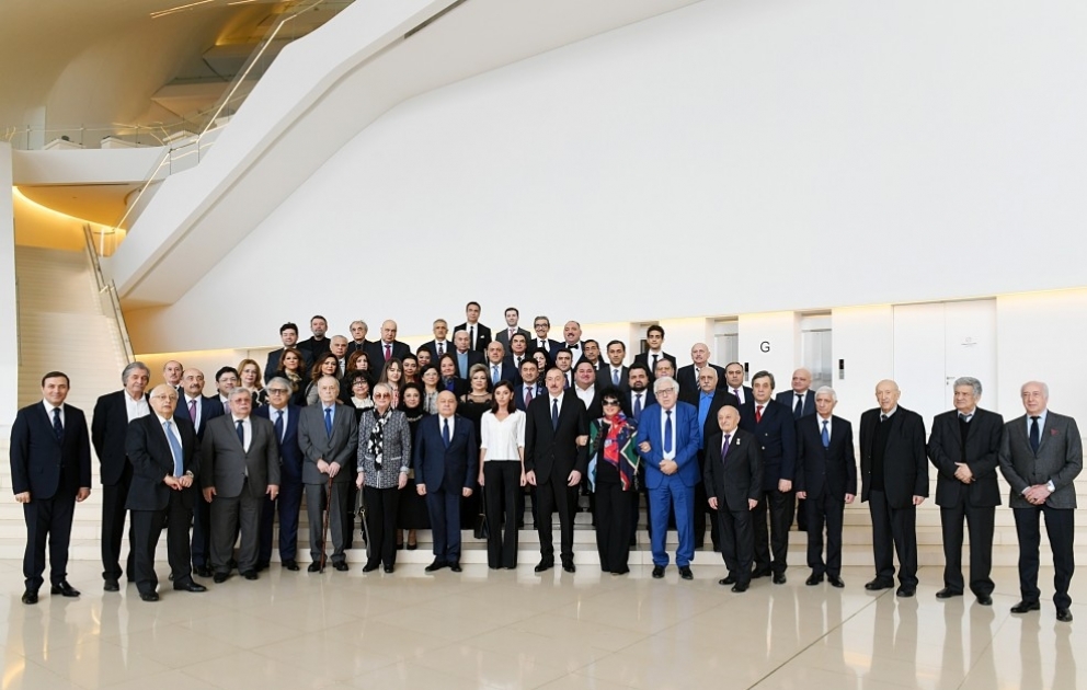 President Ilham Aliyev and first lady Mehriban Aliyeva met with a group of culture and art figures