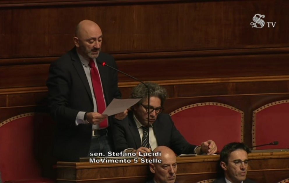 Italienischer Senator gibt Statement über Völkermord von Chodschali