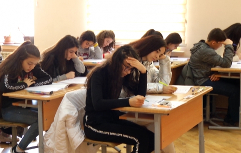 9-cu sinif şagirdləri üçün keçirilən buraxılış imtahanının birinci mərhələsi başa çatıb