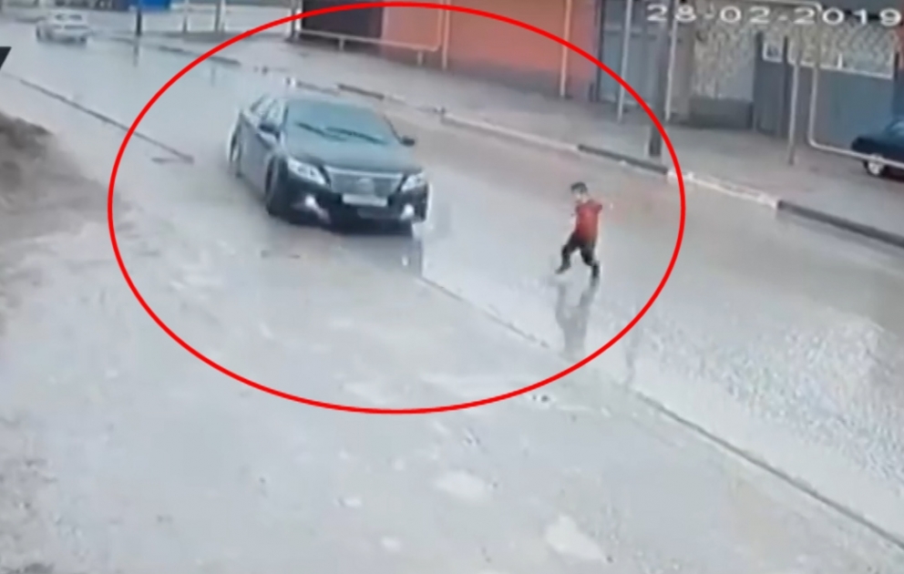 Child saved from certain death as driver makes last-second swerve