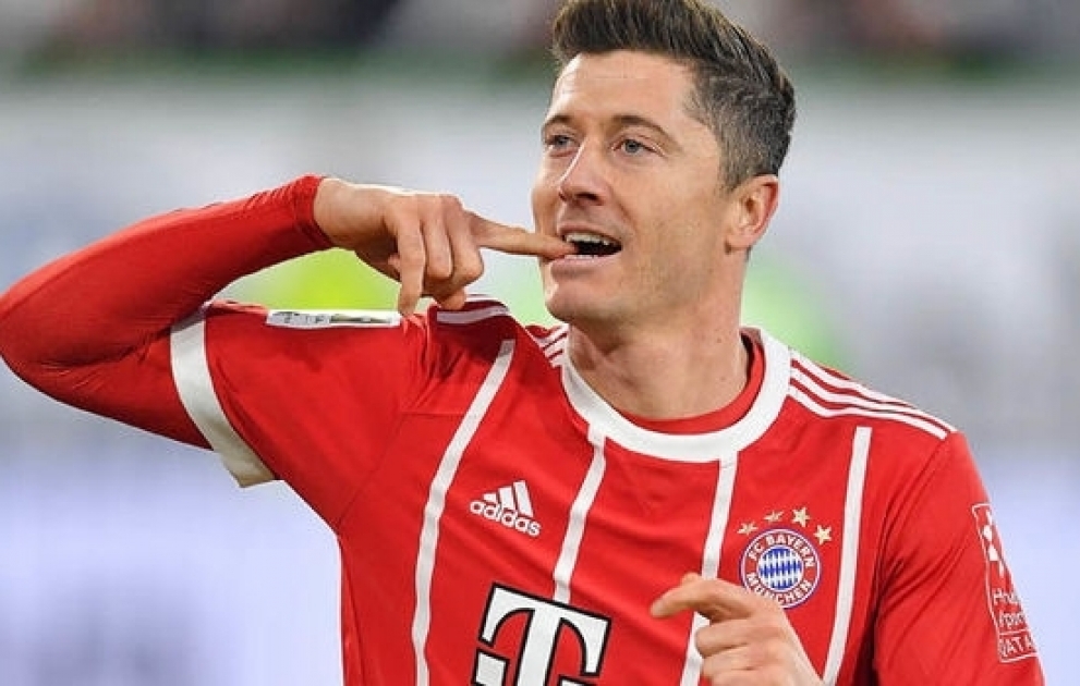 Robert Levandovski Bundesliqanın tarixində ən məhsuldar əcnəbi futbolçu olub
