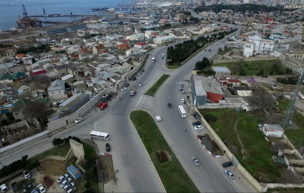 Paytaxtda 5 ərazidə yerüstü və yeraltı piyada keçidləri inşa edilir