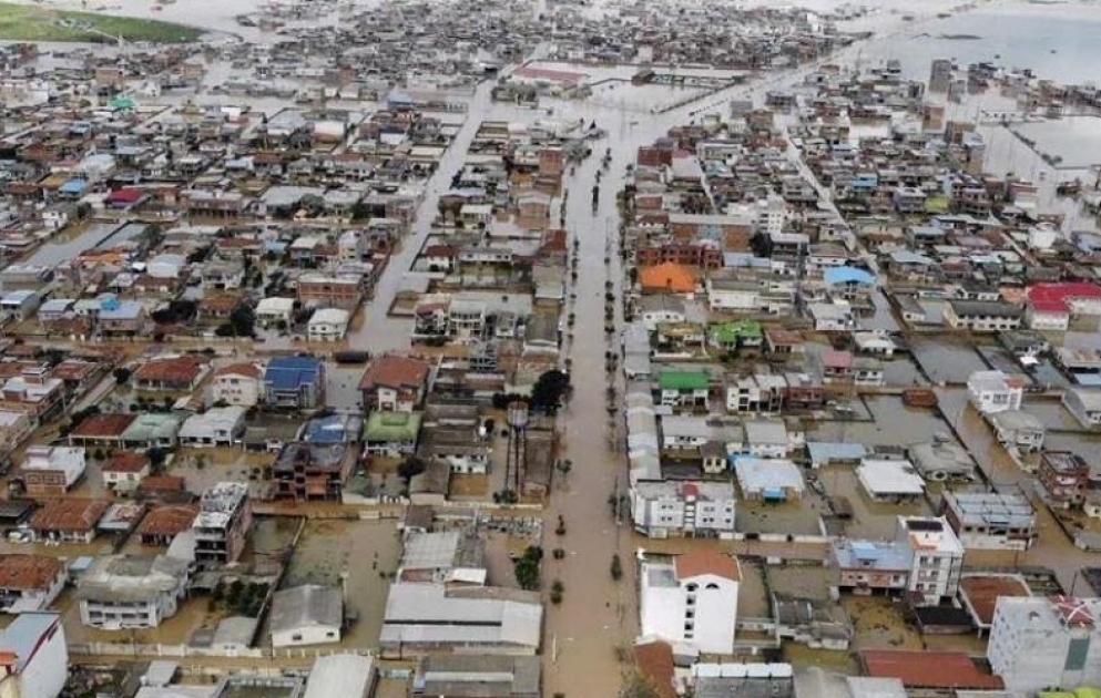 Число жертв наводнений в Иране превысило 30 человек
