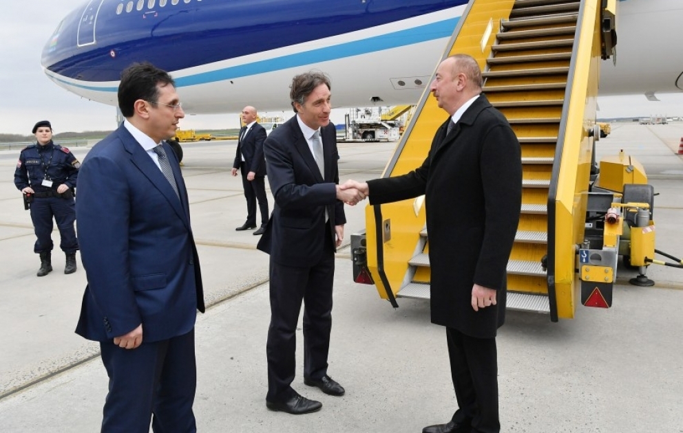 President Ilham Aliyev arrived in Austria for working visit