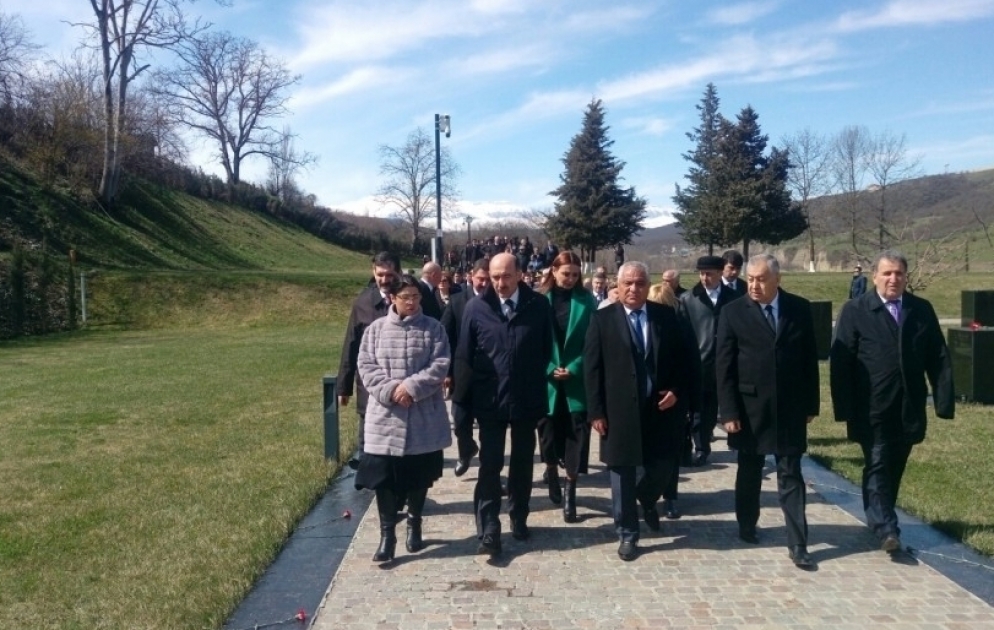 Azərbaycanlıların soyqırımının 101-ci ildönümü ilə bağlı Quba Soyqırımı Memorial Kompleksində konfrans keçirilib