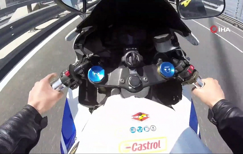 Motosikleti körpüdə 280 km/saat sürətlə idarə etdi