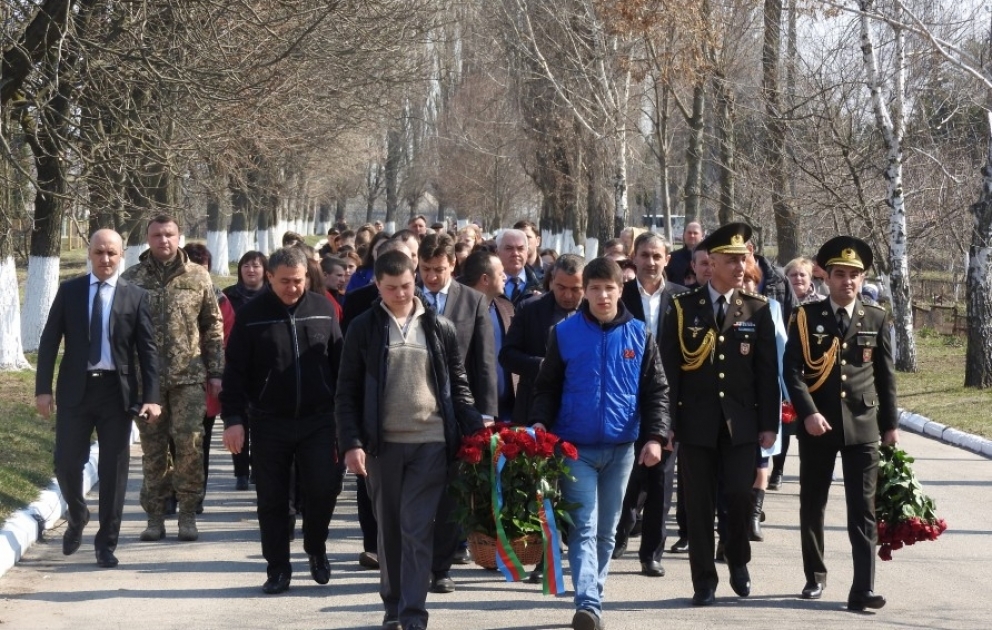 В Украине состоялась церемония почтения памяти в связи с годовщиной убийства армянами Олега Бабака в Губадлы