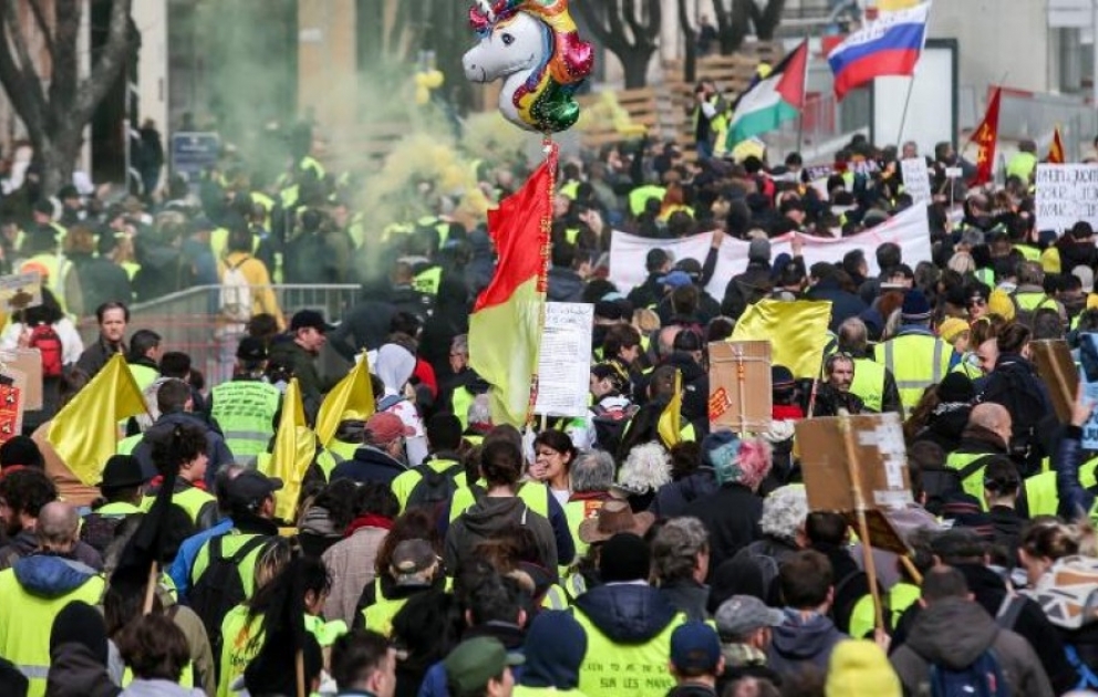 Во Франции «желтые жилеты» вышли на очередную акцию протеста